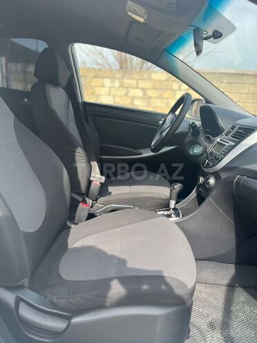 Hyundai Accent 2011, 180,000 km - 1.4 l - Bakı
