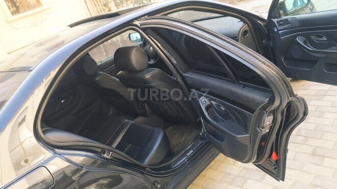 BMW 530 2001, 363,000 km - 3.0 l - Bakı