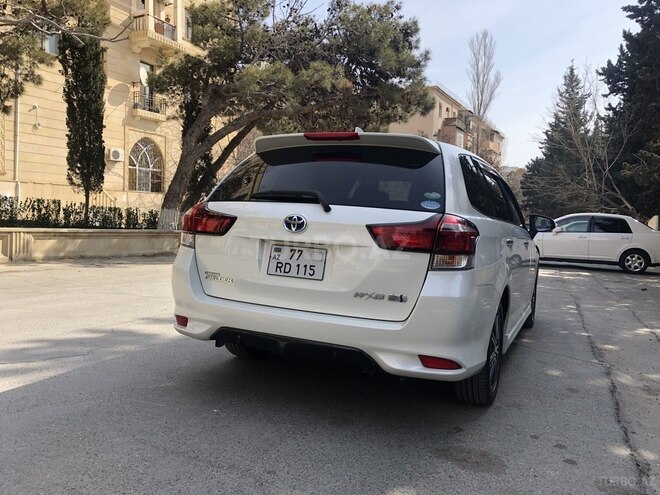 Toyota Corolla 2015, 77,000 km - 1.5 l - Bakı