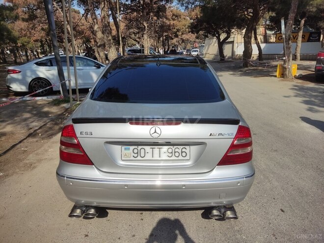 Mercedes E 270 2002, 296,000 km - 2.7 l - Bakı