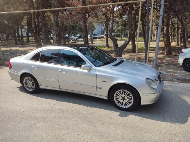 Mercedes E 270 2002, 296,000 km - 2.7 l - Bakı
