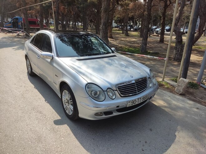 Mercedes E 270 2002, 296,000 km - 2.7 l - Bakı