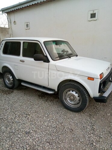 LADA (VAZ) Niva 2004, 235,300 km - 1.7 l - Şabran