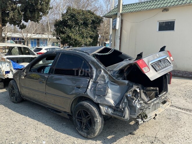Honda Civic 2005, 400,000 km - 1.7 l - Mingəçevir