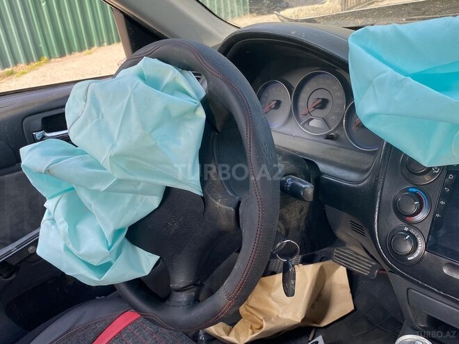 Honda Civic 2005, 400,000 km - 1.7 l - Mingəçevir