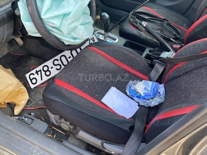 Honda Civic 2005, 400,000 km - 1.7 l - Mingəçevir