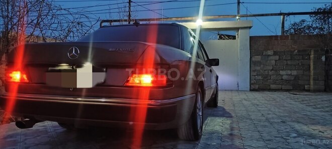 Mercedes E 200 1990, 366,000 km - 2.0 l - Bakı