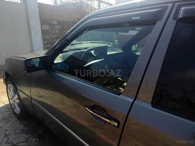 Mercedes E 200 1990, 366,000 km - 2.0 l - Bakı