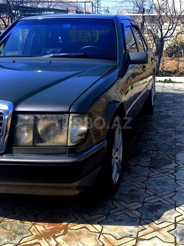 Mercedes E 200 1990, 366,000 km - 2.0 l - Bakı