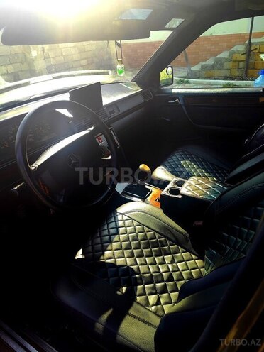 Mercedes E 200 1990, 366,000 km - 2.0 l - Bakı
