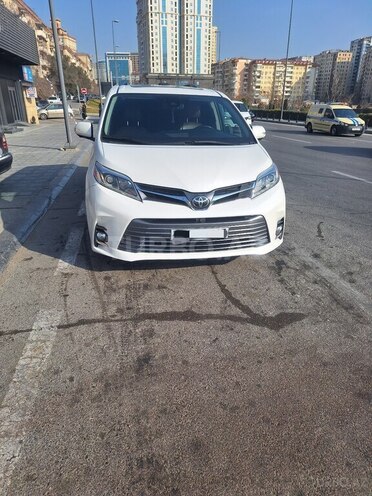 Toyota Sienna 2018, 163,000 km - 3.5 l - Bakı