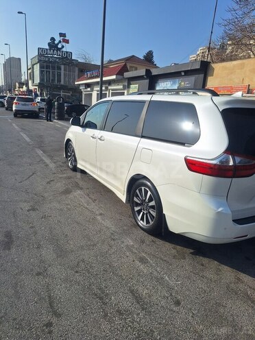 Toyota Sienna 2018, 163,000 km - 3.5 l - Bakı