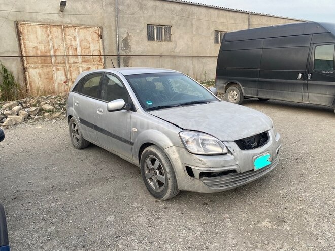 Kia Rio 2005, 200,000 km - 1.5 l - Bakı