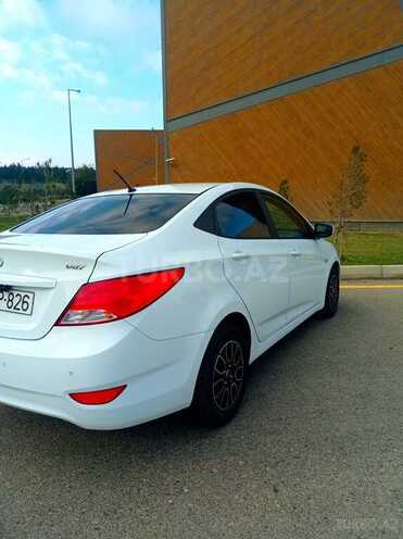 Hyundai Accent 2015, 175,600 km - 1.6 l - Bakı