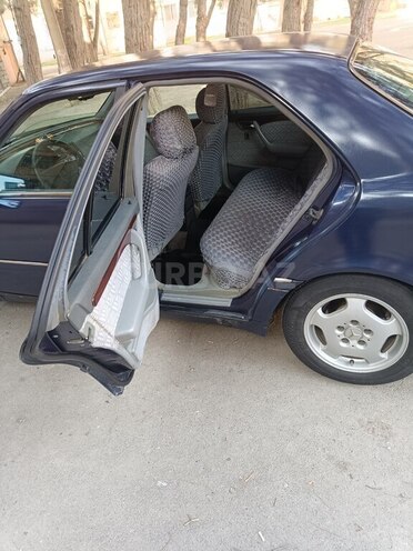 Mercedes C 250 1995, 460,000 km - 2.5 l - Bakı