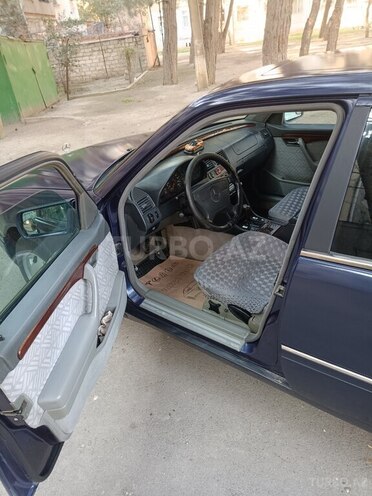 Mercedes C 250 1995, 460,000 km - 2.5 l - Bakı