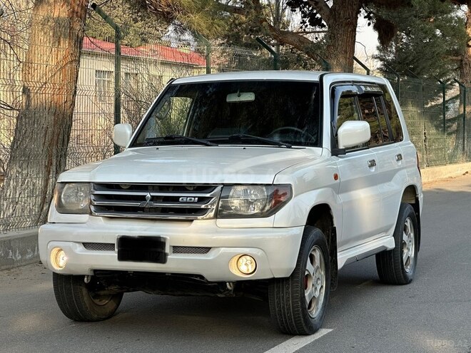 Mitsubishi Pajero io 2002, 311,000 km - 2.0 l - Bakı