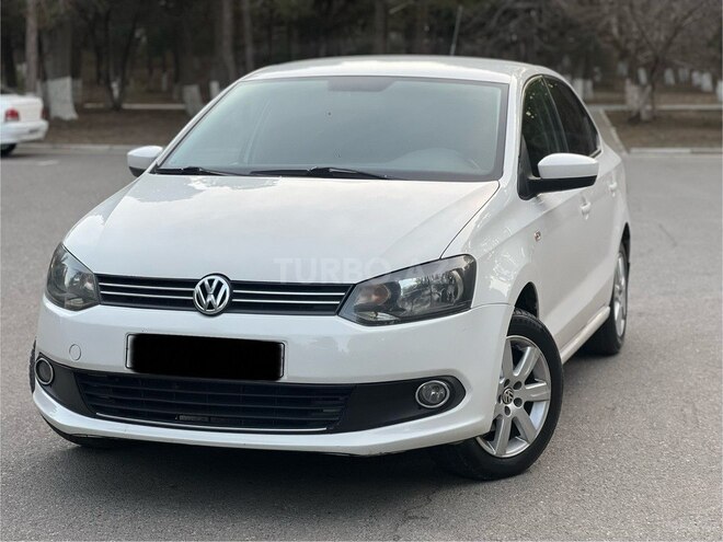 Volkswagen Polo 2013, 190,000 km - 1.6 l - Bakı