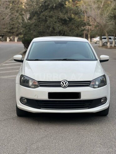 Volkswagen Polo 2013, 190,000 km - 1.6 l - Bakı