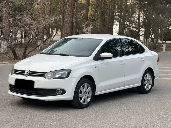 Volkswagen Polo 2013, 190,000 km - 1.6 l - Bakı