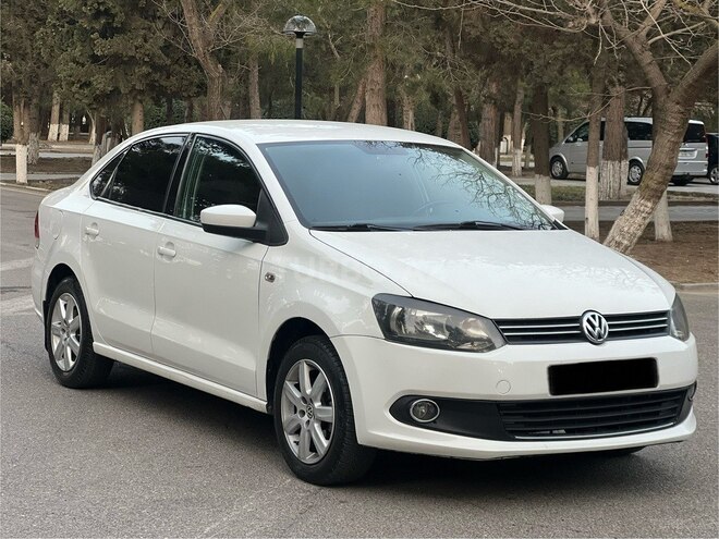 Volkswagen Polo 2013, 190,000 km - 1.6 l - Bakı