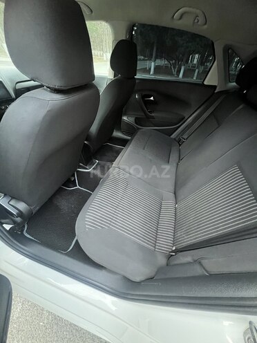 Volkswagen Polo 2013, 190,000 km - 1.6 l - Bakı