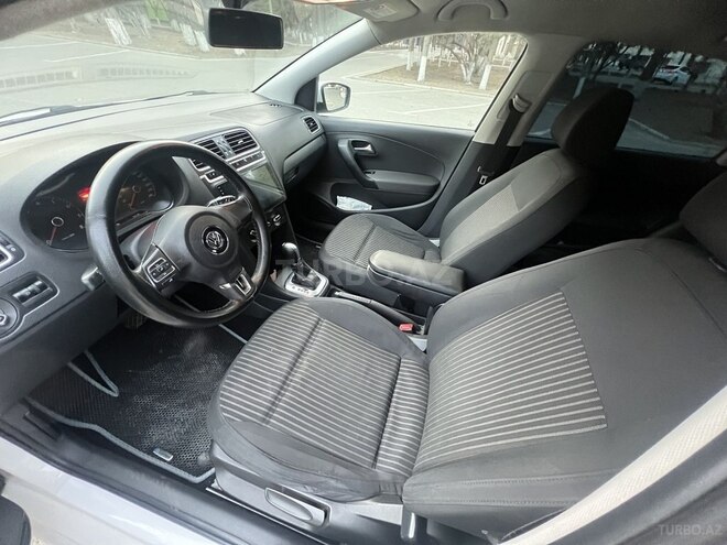 Volkswagen Polo 2013, 190,000 km - 1.6 l - Bakı