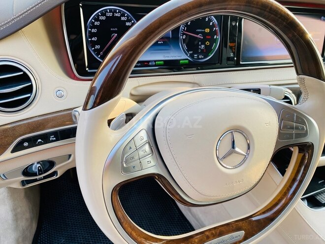 Mercedes  2017, 99,200 km - 3.0 l - Bakı