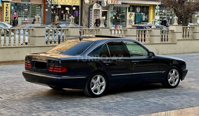 Mercedes E 270 2000, 369,877 km - 2.7 l - Bakı