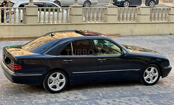 Mercedes E 270 2000, 369,877 km - 2.7 l - Bakı