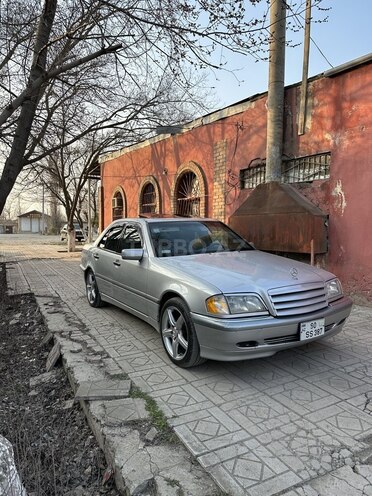 Mercedes C 230 2000, 191,600 km - 2.3 l - Bakı