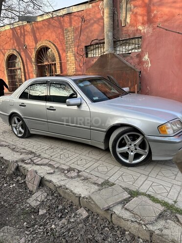 Mercedes C 230 2000, 191,600 km - 2.3 l - Bakı