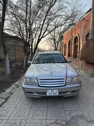 Mercedes C 230 2000, 191,600 km - 2.3 l - Bakı