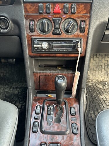 Mercedes C 230 2000, 191,600 km - 2.3 l - Bakı