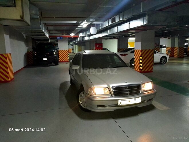 Mercedes C 180 1999, 176,000 km - 1.8 l - Bakı