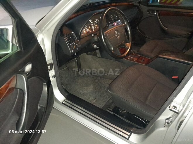 Mercedes C 180 1999, 176,000 km - 1.8 l - Bakı