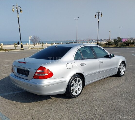 Mercedes E 240 2002, 290,152 km - 2.4 l - Bakı