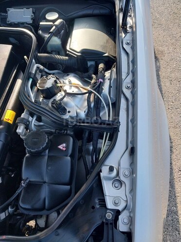 Mercedes E 240 2002, 290,152 km - 2.4 l - Bakı