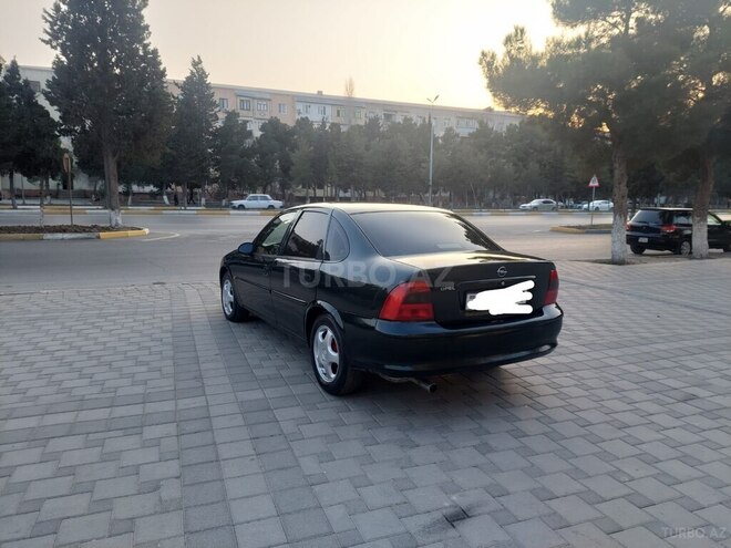 Opel Vectra 1998, 300,000 km - 1.8 l - Sumqayıt