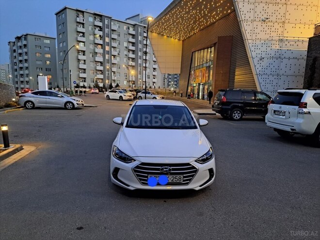 Hyundai Elantra 2015, 205,600 km - 1.6 l - Bakı