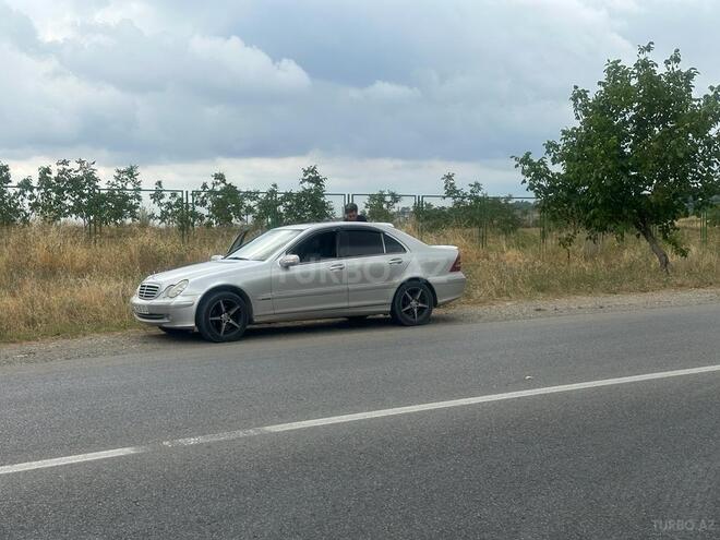 Mercedes C 180 2003, 256,342 km - 1.8 l - Bakı