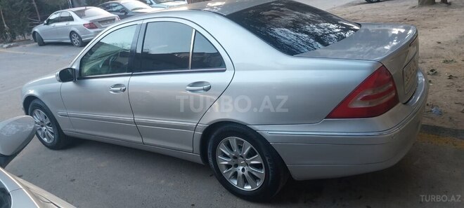 Mercedes C 200 2000, 330,000 km - 2.0 l - Bakı