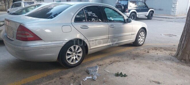 Mercedes C 200 2000, 330,000 km - 2.0 l - Bakı