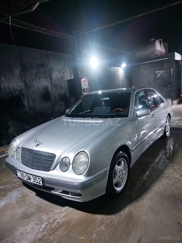 Mercedes E 220 2000, 396,000 km - 2.2 l - Bakı