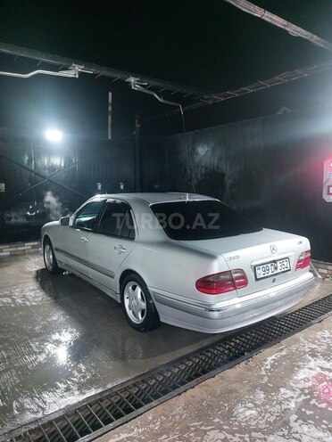 Mercedes E 220 2000, 396,000 km - 2.2 l - Bakı