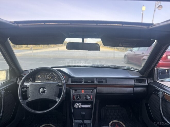 Mercedes E 200 1992, 346,373 km - 2.0 l - Bakı