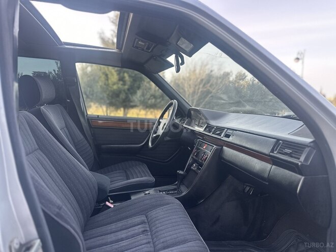Mercedes E 200 1992, 346,373 km - 2.0 l - Bakı