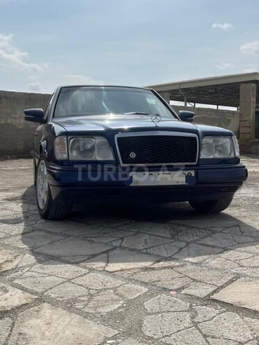 Mercedes E 220 1995, 560,000 km - 2.2 l - Bakı