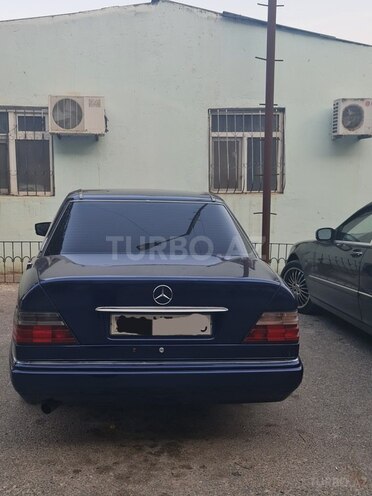Mercedes E 220 1995, 560,000 km - 2.2 l - Bakı