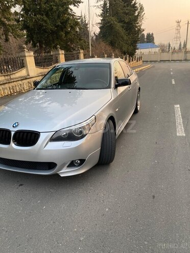 BMW 520 2003, 131,000 km - 2.2 l - Zaqatala
